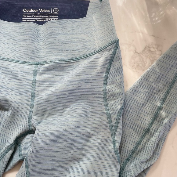 NWOT outdoor voices techsweat 7/8 leggings - Picture 14 of 15